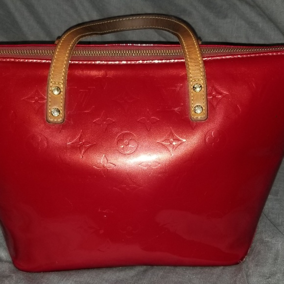 Louis Vuitton Bellevue PM - Picture 3 of 4